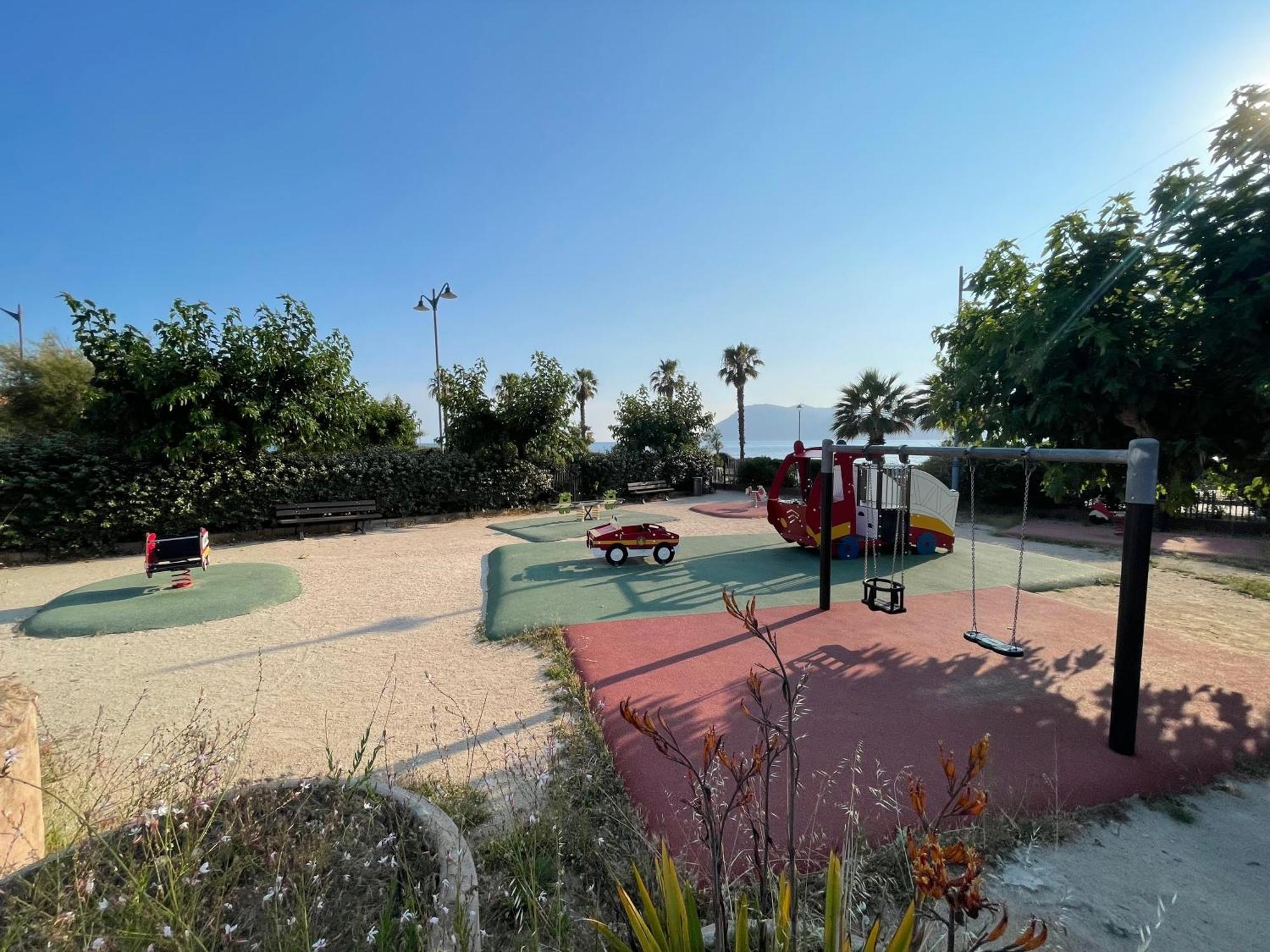 Superbe Studio Avec Terrasse Proximite Plage Saint-Mandrier-sur-Mer Exterior foto